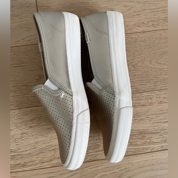 KEDS Double Decker Slip On Sneaker Perforated Faux Leather Perforated Metallic - Picture 8 of 15